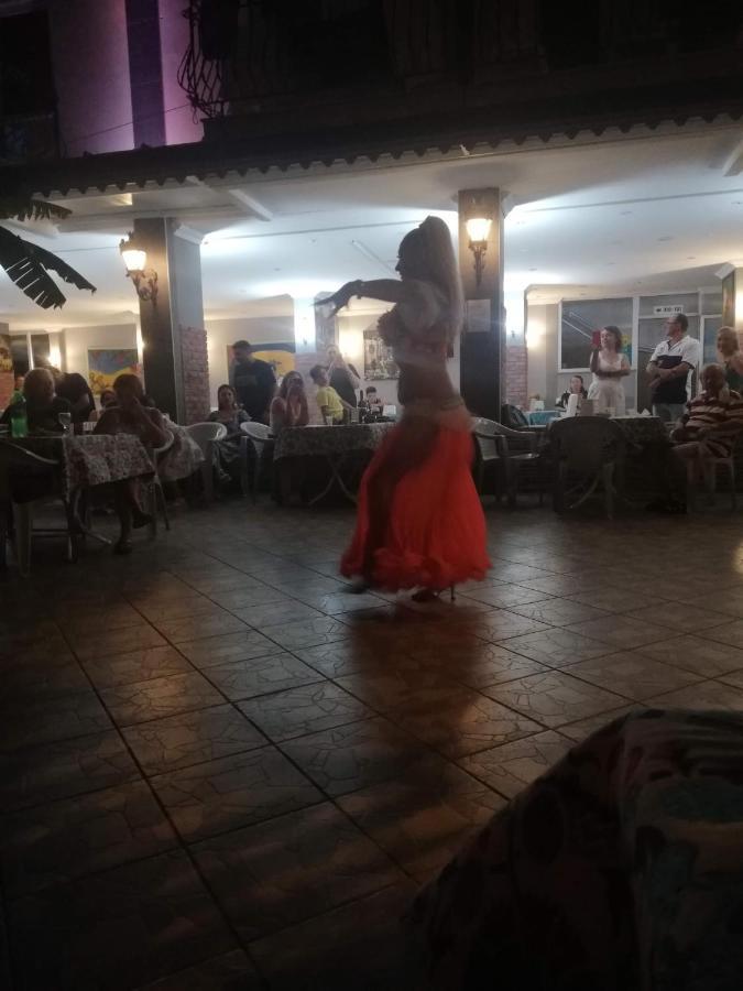 Santana Hotel Белдиби Екстериор снимка