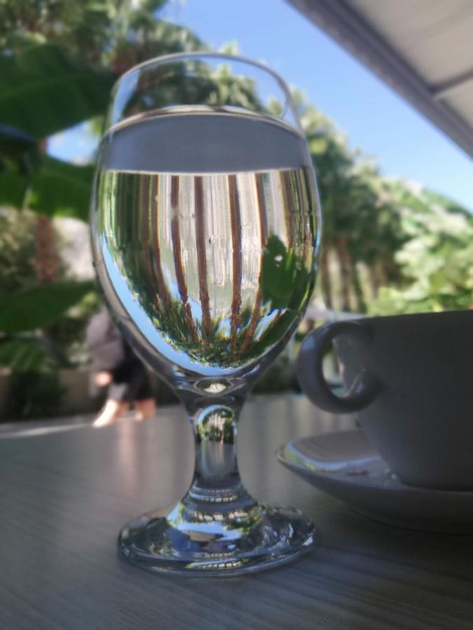 Santana Hotel Белдиби Екстериор снимка