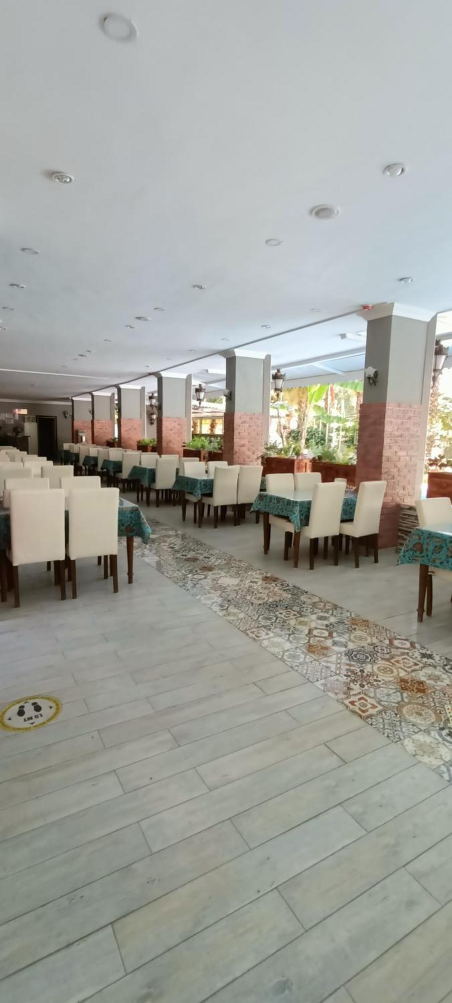 Santana Hotel Белдиби Екстериор снимка